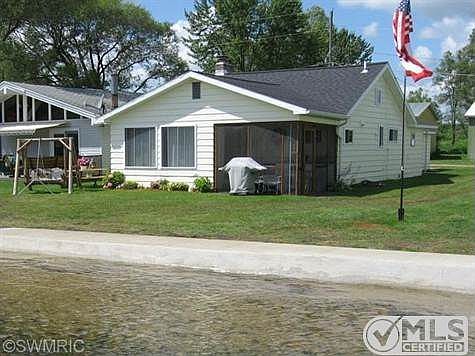 New sea wall in 2009 DINAR permit for extra sand available.