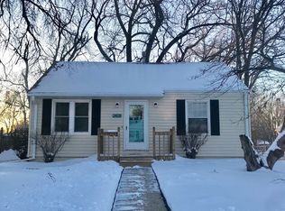 2428 50th St, Des Moines, IA 50310