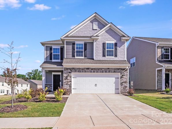 356 Runner Stone Ln, Fort Mill, SC 29715