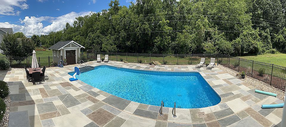 2nd image of 809 Morelanda Dr