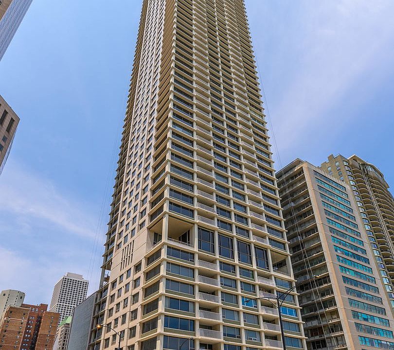 1st image of 1000 N Lake Shore Plz APT 3A