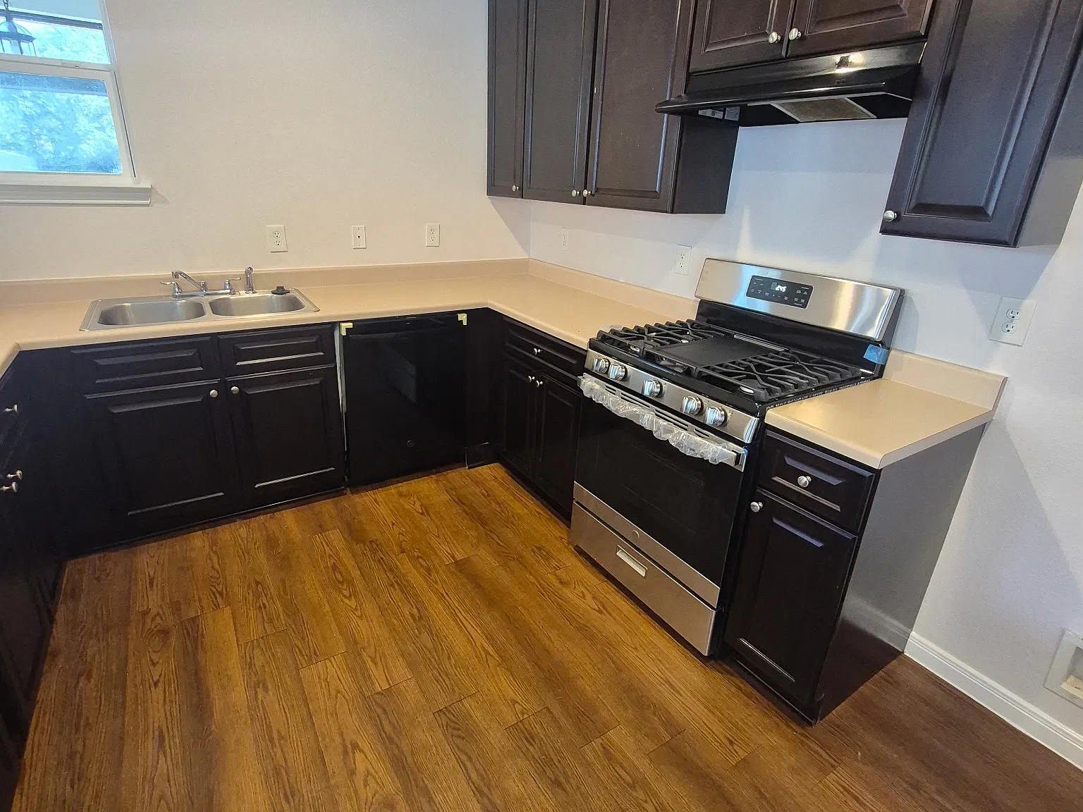 3826 Dreyfus St — Photo 2
