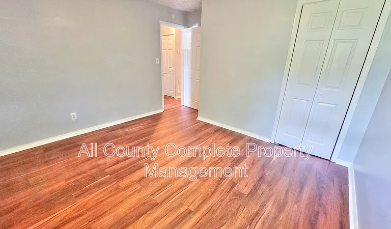 9348 Culpeper Ave — Photo 14