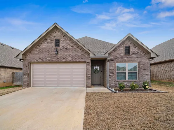 824 Lindsey Ln, Whitehouse, TX 75791