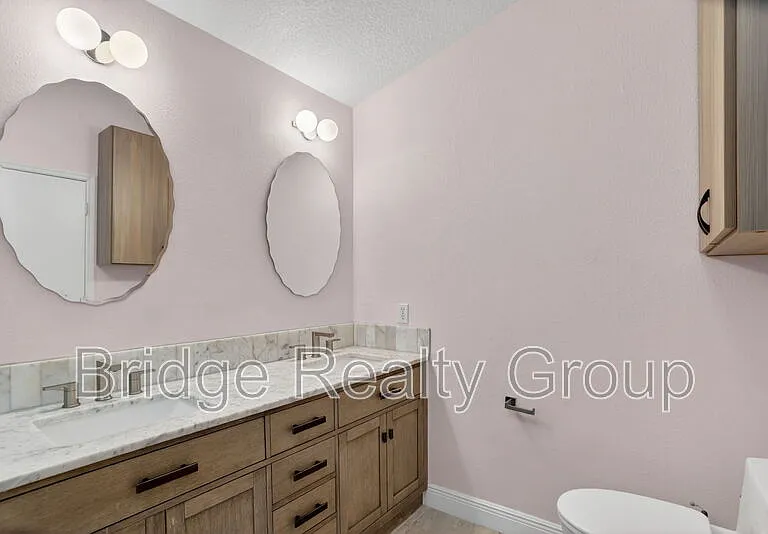 10315 Winding Creek Ln — Photo 22