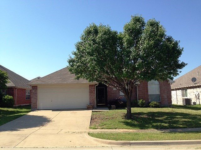 1st image of 826 Elbe Dr