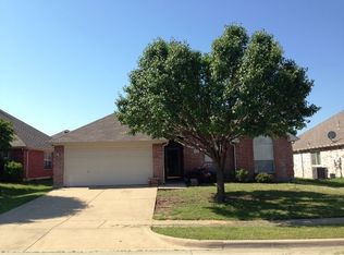 826 Elbe Dr, Arlington, TX 76001