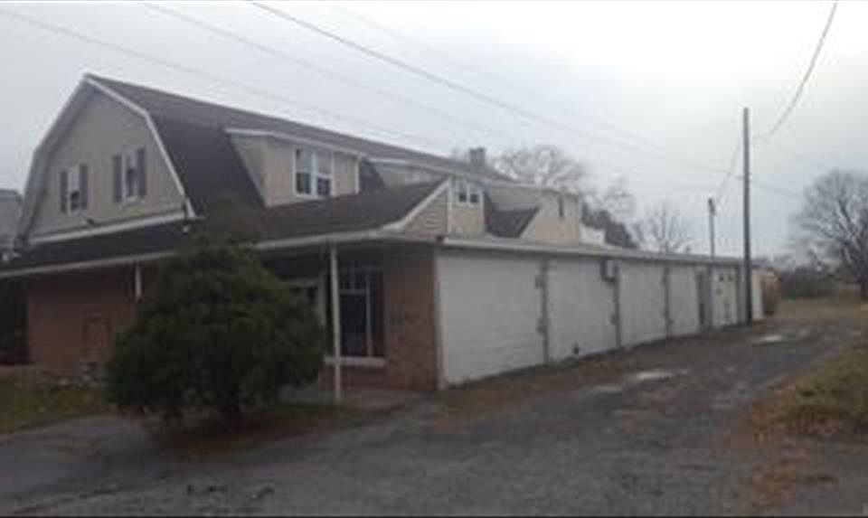 2nd image of 6935 Weaversville Rd