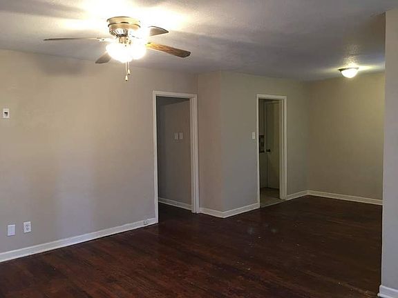 3rd image of 1032 Brown Dr