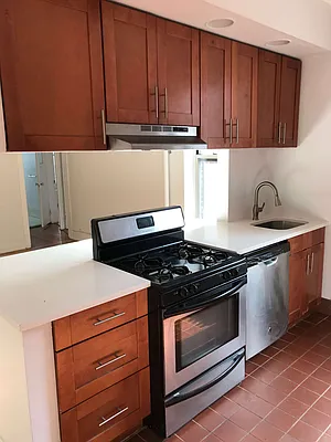 Rented by Flatiron Real Estate Advisors LLC | media 5