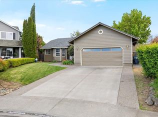 1443 Matthews Pl, Medford, OR