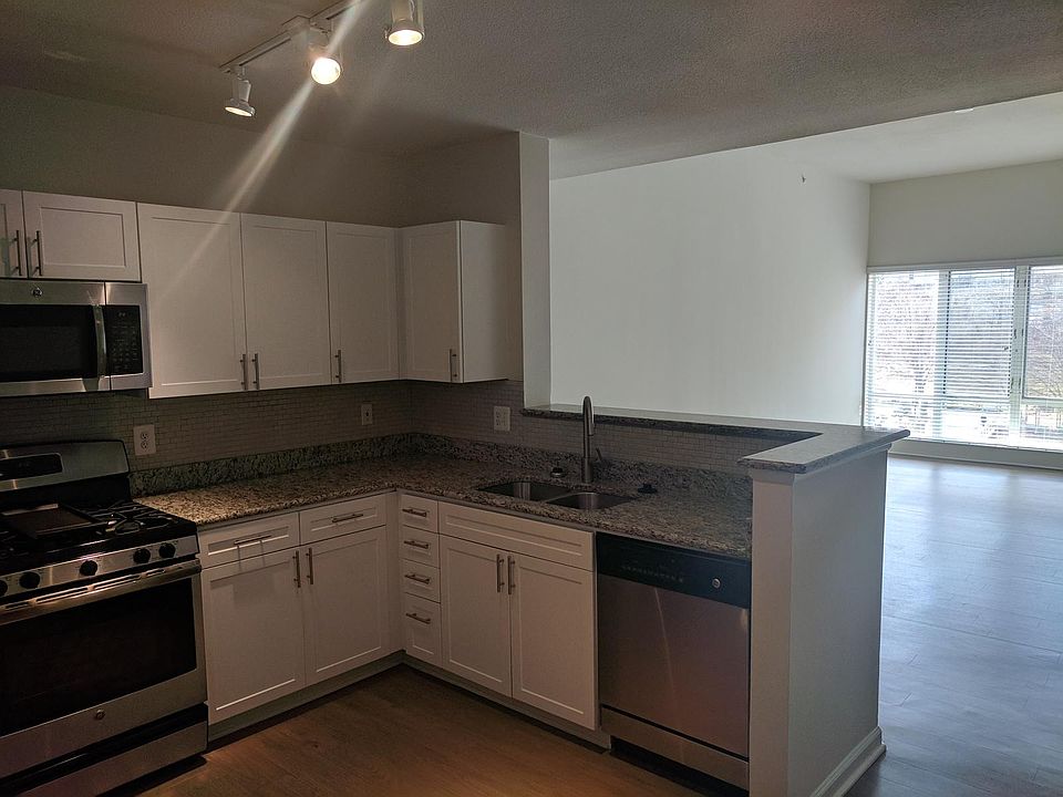 1st image of 1301 S Joyce St APT 4532