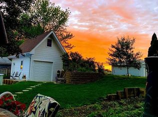 582 Gepke Pkwy, Des Moines, IA 50320