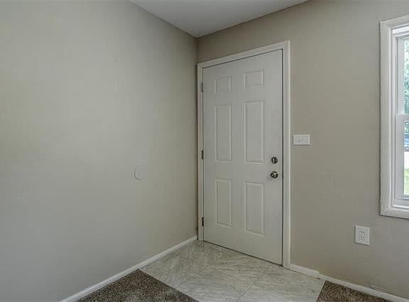 4th image of 11413 Sycamore Ter