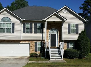 5870 Colonnade Dr, Rex, GA 30273