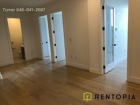 4th image of 420 Tompkins Ave #308