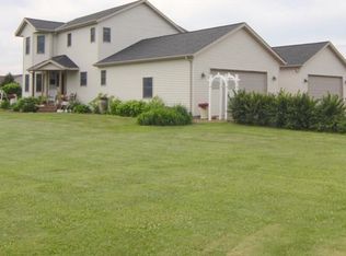 970 County Line Ave, Star Prairie, WI 54026