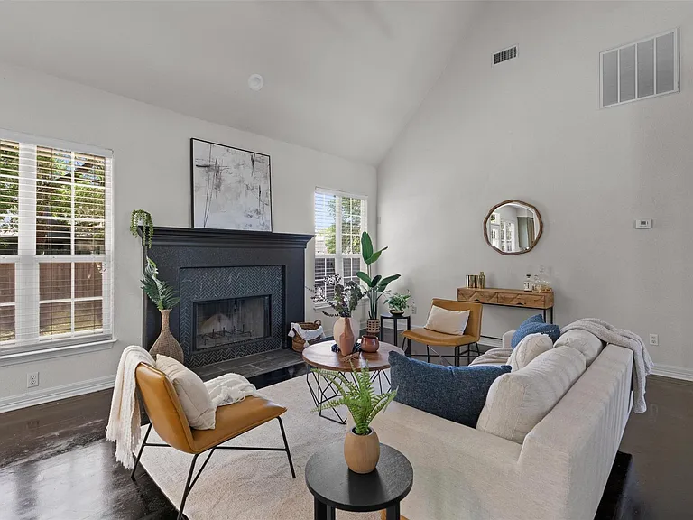 312 Country Club Dr — Photo 10