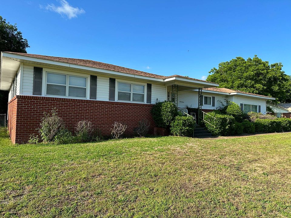 1011 E Bluff St, Hugo, OK 74743 MLS 11177664 Zillow