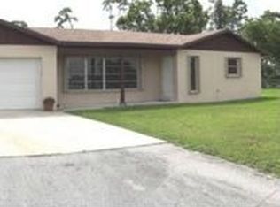 1070 Palmetto Rd, Haverhill, FL 33417
