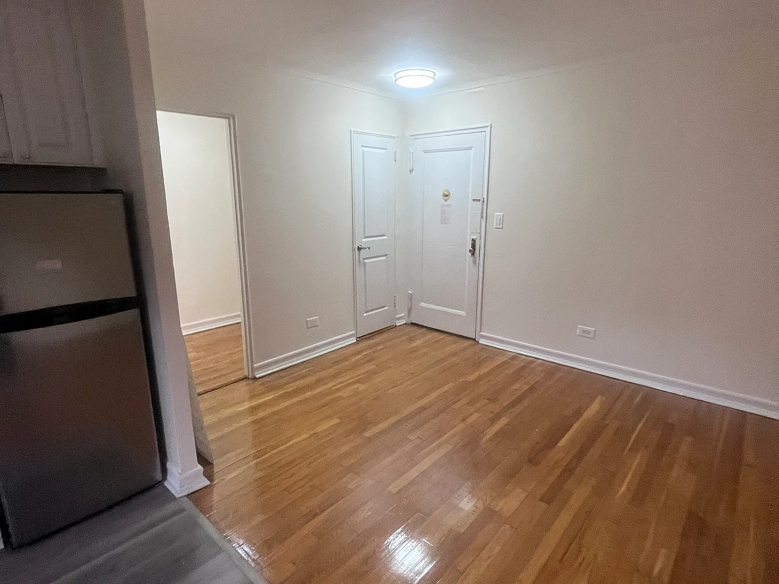 Studio, 550 sqft, $1,825 — Photo 1