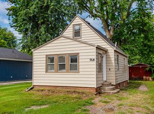 2416 E 38th Ct, Des Moines, IA 50317