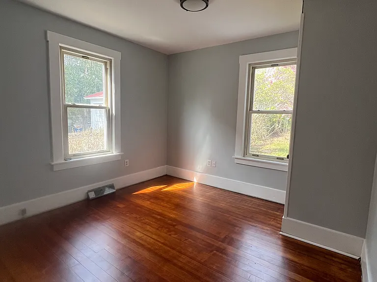 353 Broad St #1 — Photo 4