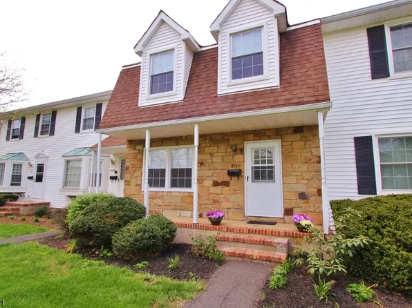 2109 Jamestown Cmn #2109, Hillsborough, NJ 08844