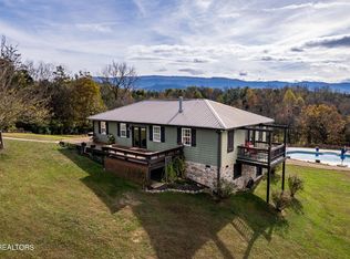 611 Davis Blvd, Seymour, TN 37865