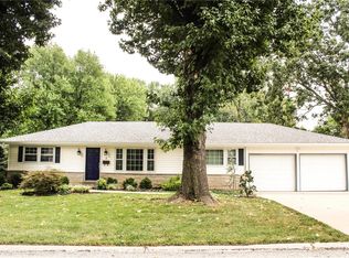 7 Robinwing Ln, Hazelwood, MO 63042