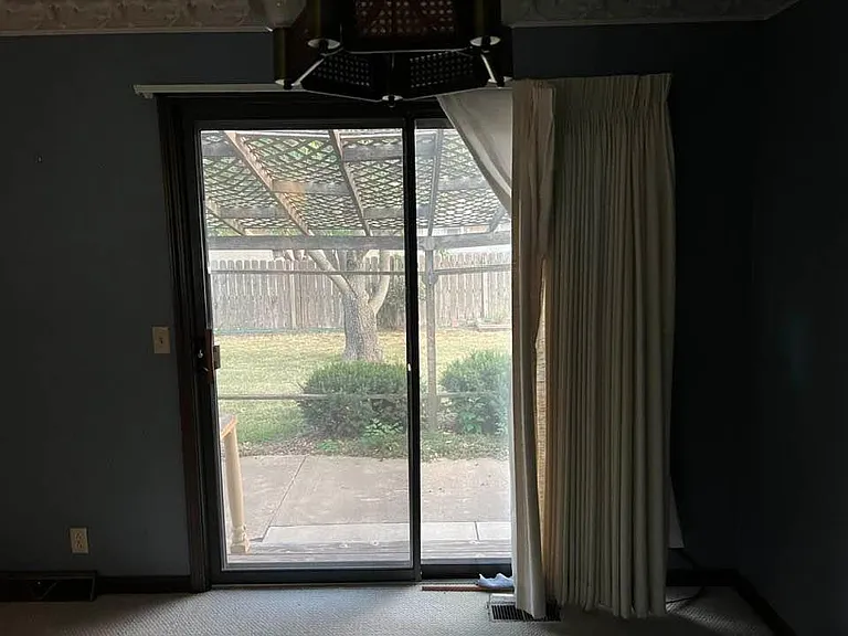 2410 Brookwood Ln — Photo 4