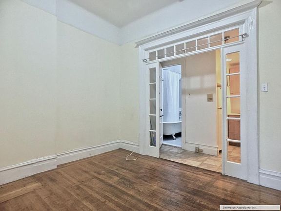 4th image of 616 W 113th St APT 4F