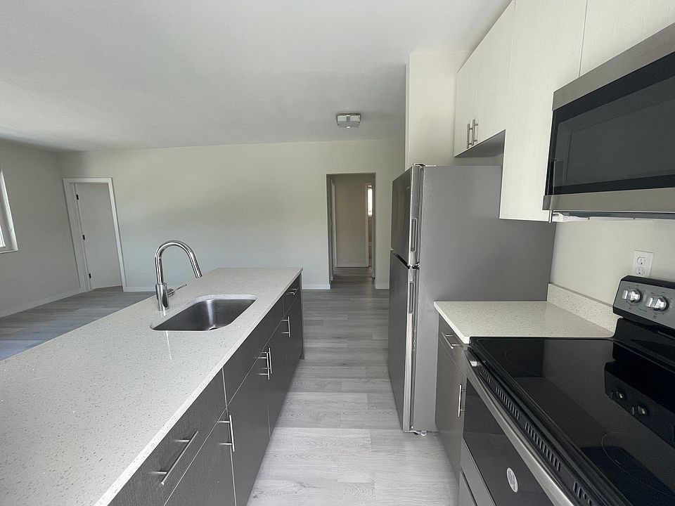 1st image of 1535 Michigan Ave APT 1