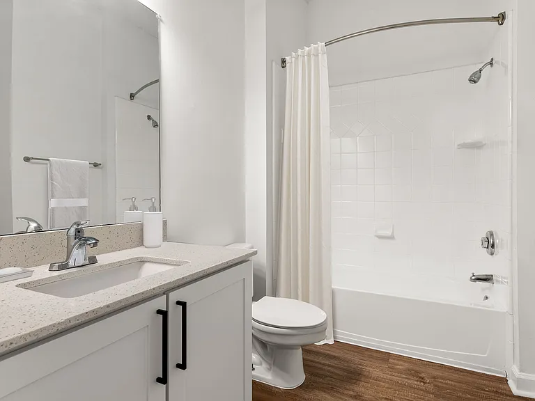 The Hartley - Bathroom