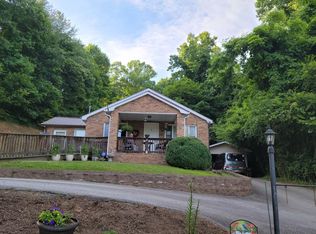 75 Tom Sparks Rd, Spruce Pine, NC 28777