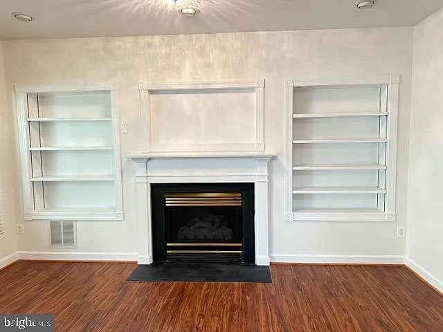 1811 Fallbrook Ln — Photo 34