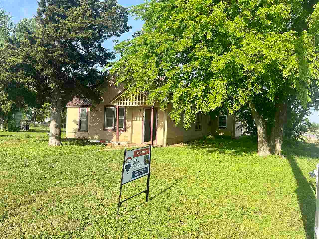 421 H St, Elgin, OK 73538 Zillow