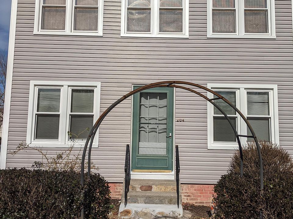 First floor front entrance