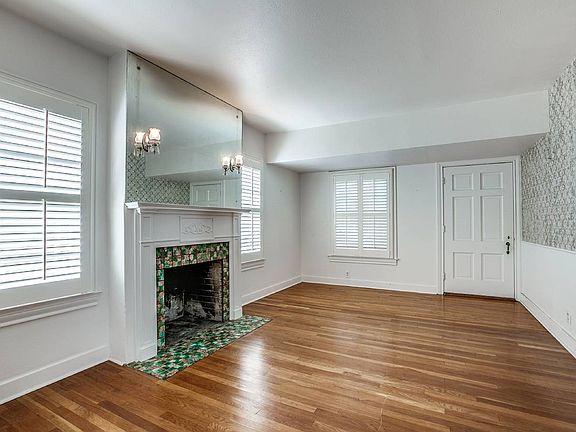 3rd image of 124 College Blvd