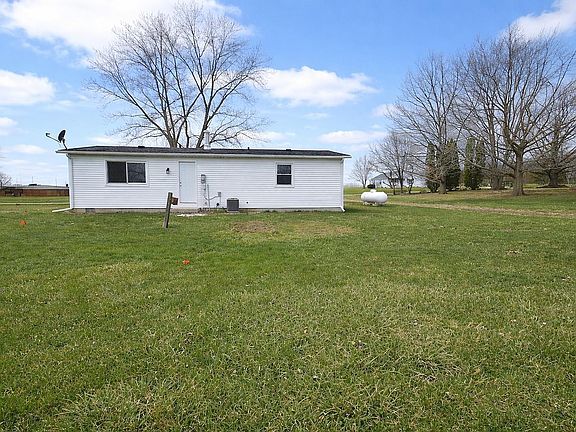 2nd image of 360 N Indian Hills Dr