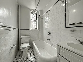 Rented by Manhattan Realty Group