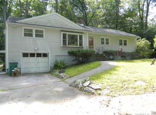 77 Castle Hill Rd, Newtown, CT 06470