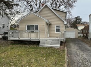 131 Sheraton Dr, Rochester, NY 14616