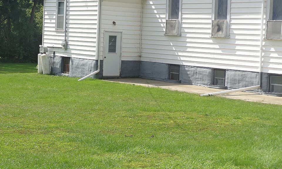 2nd image of 50 3rd St S