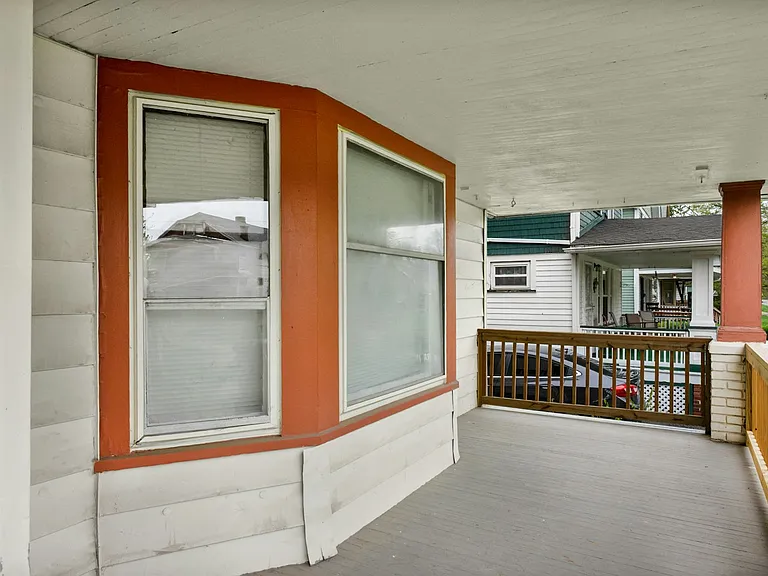 14608 Alder Ave — Photo 26