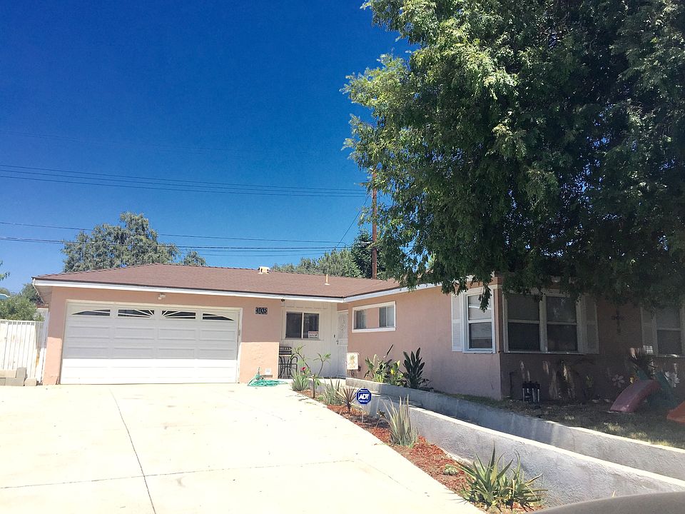 2nd image of 1133 Carmanita Ave