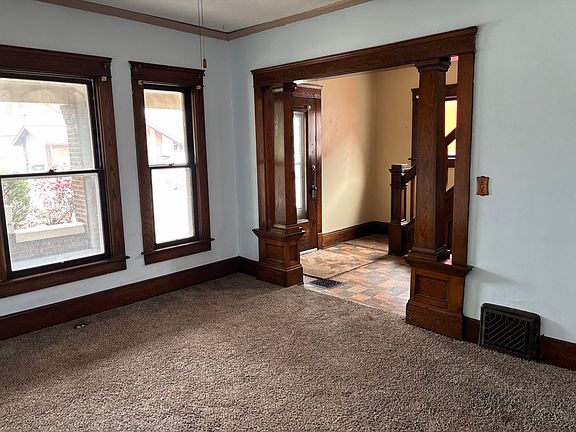 2nd image of 306 W 4th St