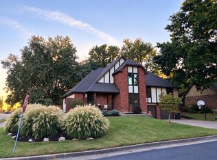 800 Canterbury Dr, Columbia, MO 65203