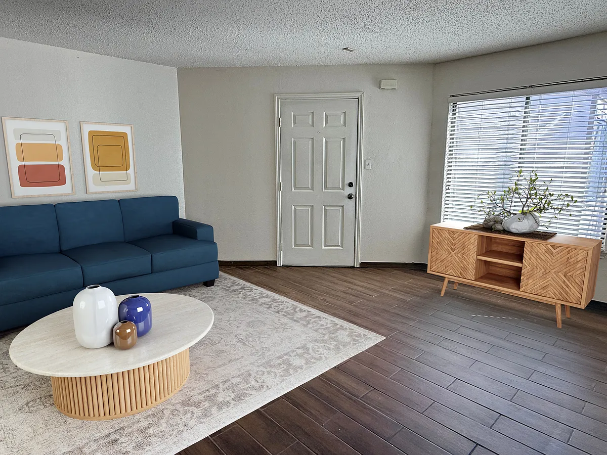 Building Photo - 2300 Bamboo Dr #N208