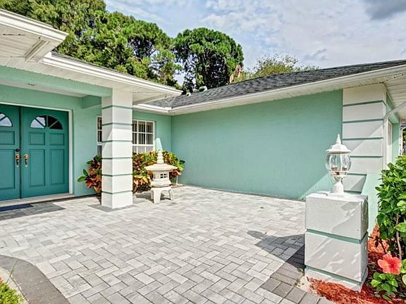 4th image of 18840 Whiterock Ln